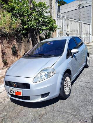 FIAT PUNTO 1.4 ATTRACTIVE 8V FLEX 4P MANUAL